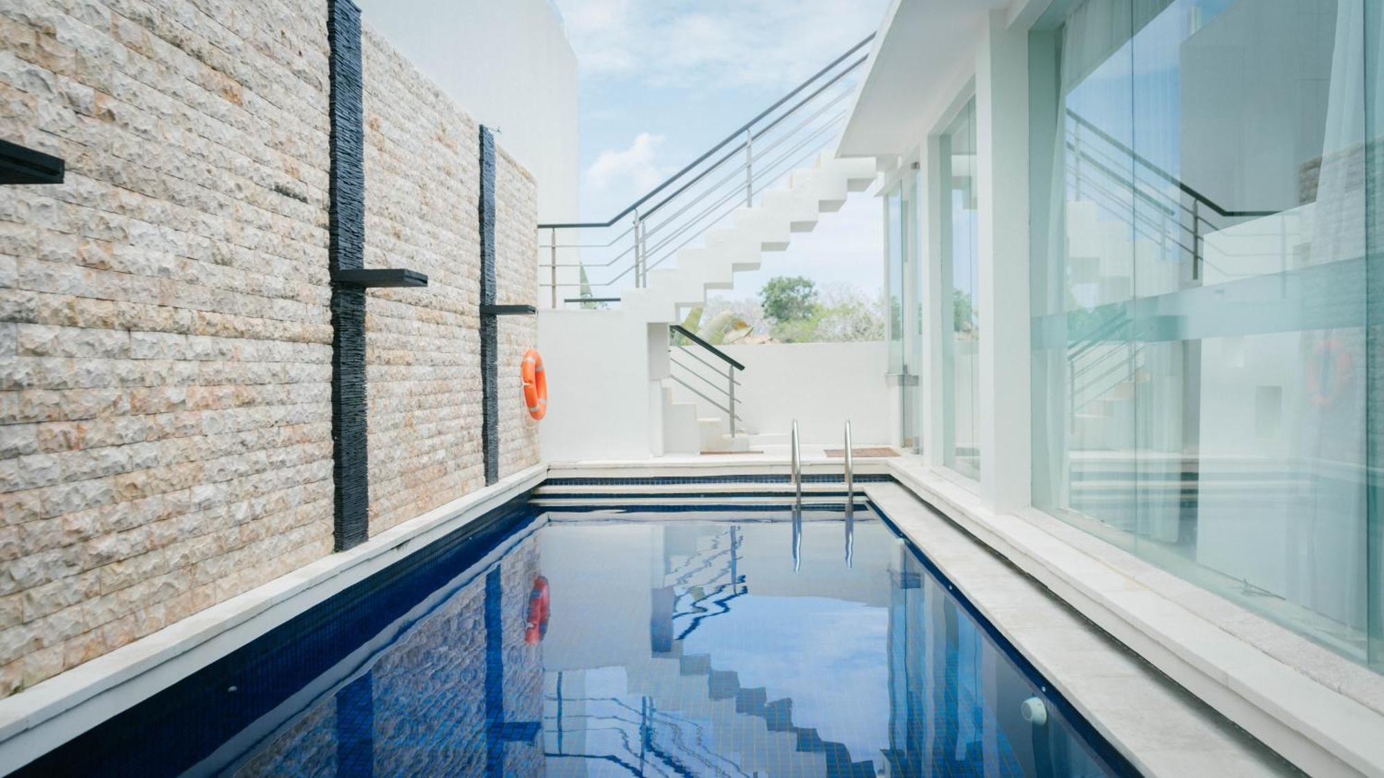 Nunamkhalu Private Villa And Spa 努沙杜瓦 外观 照片